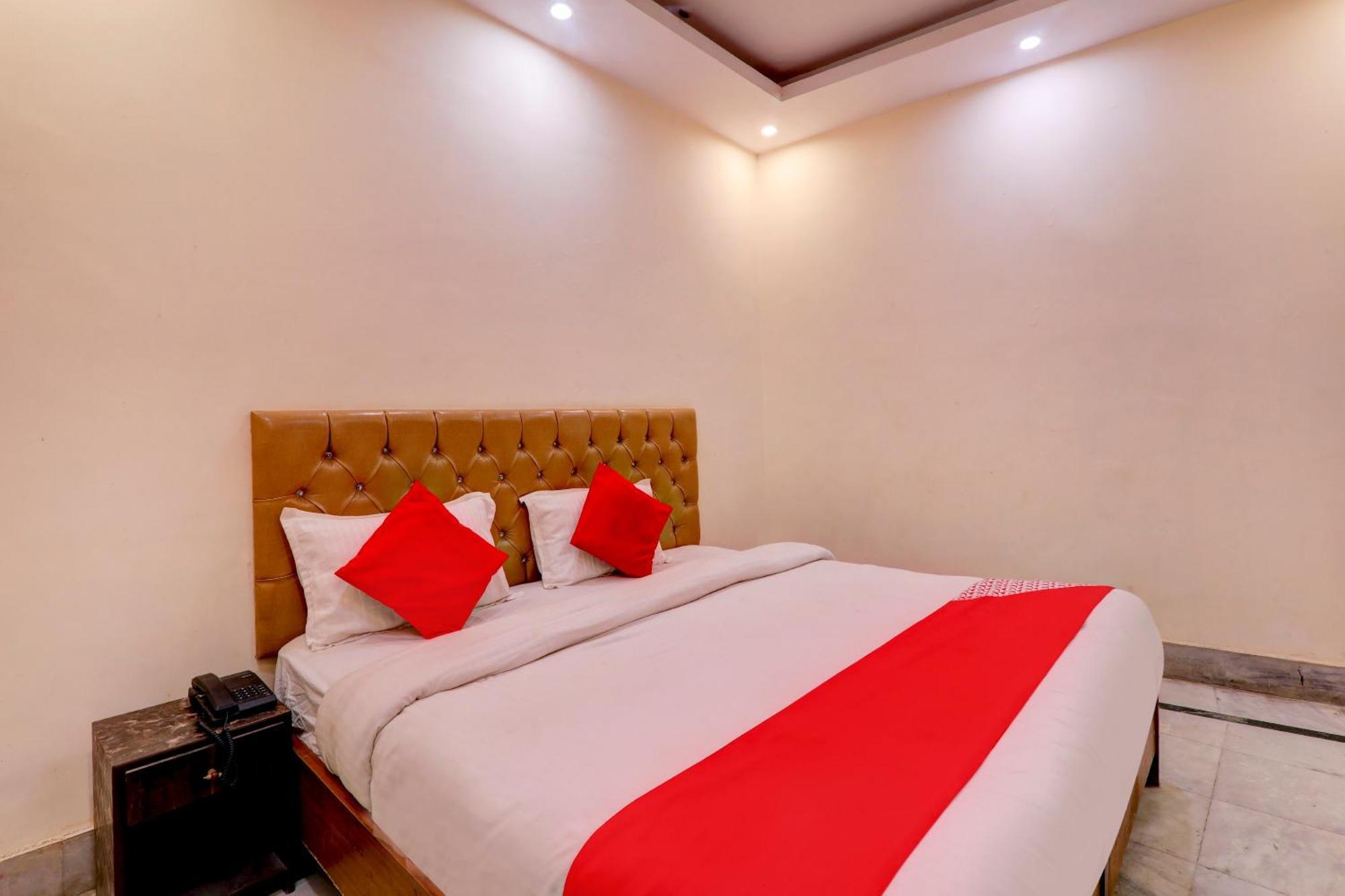 Hotel O Moon Palace Near Sahara Ganj Mall Lucknow Bagian luar foto