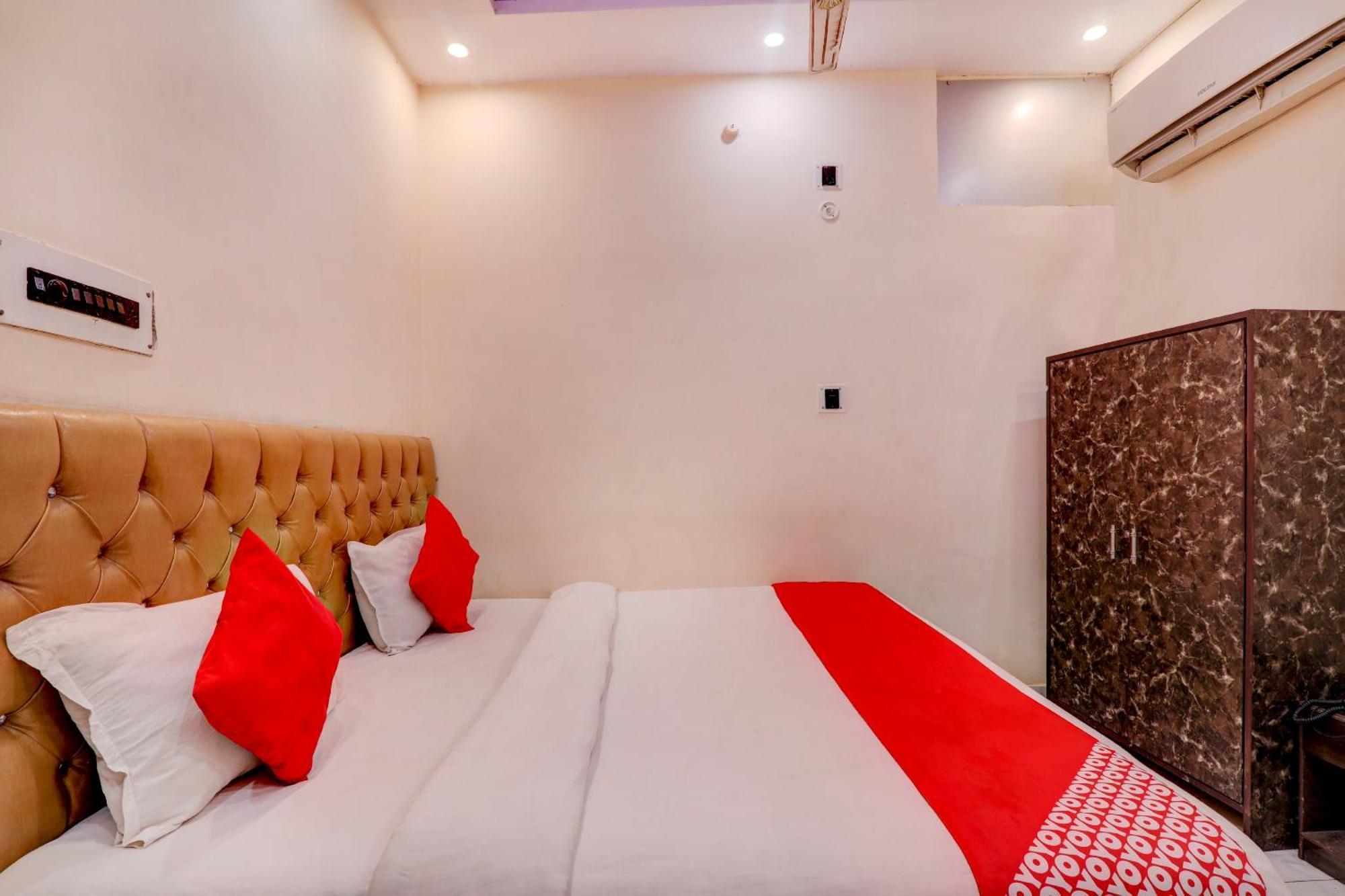 Hotel O Moon Palace Near Sahara Ganj Mall Lucknow Bagian luar foto