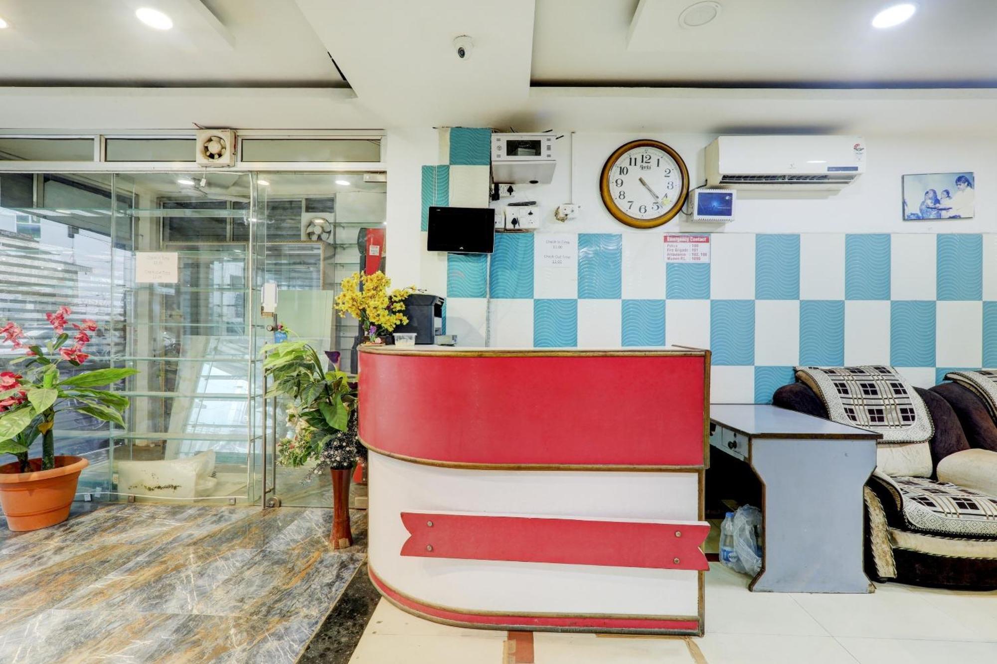 Hotel O Moon Palace Near Sahara Ganj Mall Lucknow Bagian luar foto